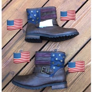 🌴HP🌴NWOT!Americana Boots 10/25/18